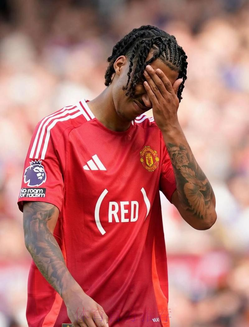 阿斯:约罗更想去皇马 但里尔想卖给报价更高的曼联 阿斯:约罗更想去皇马 但里尔想卖给报价更高的曼联